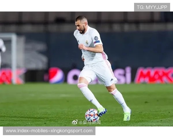 皇马本泽马背身传回助攻队友近距离推射建功:从瞬间到传承的力量